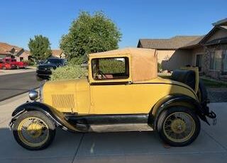Ford-1928-yellow-1