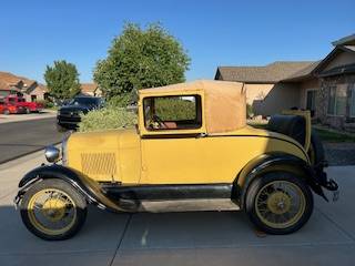 Ford-1928-yellow-1