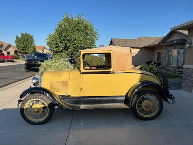 Ford-1928-yellow-8