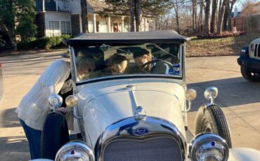 Ford-1929-white-1