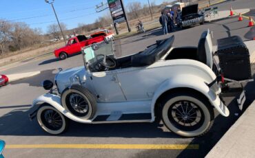 Ford-1929-white-3