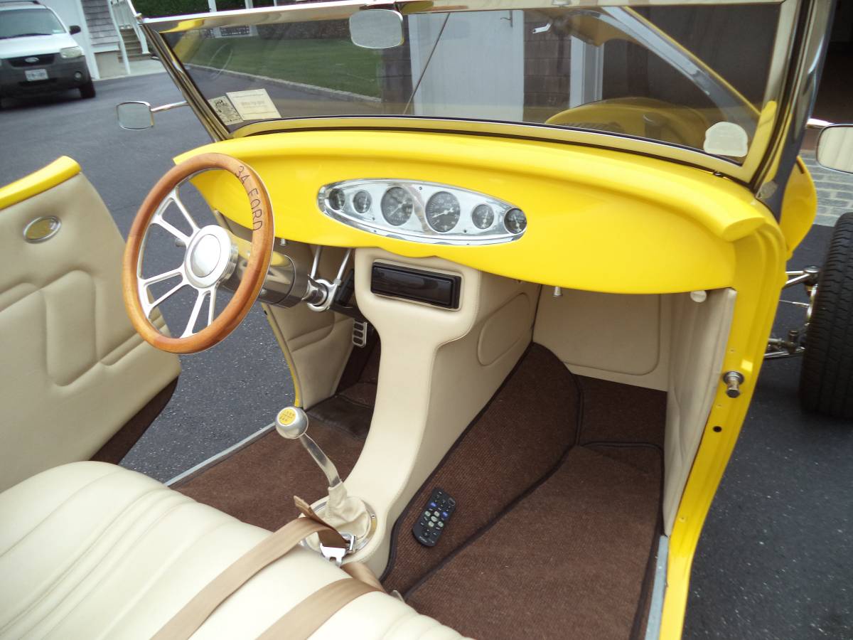 Ford-1934-yellow-2