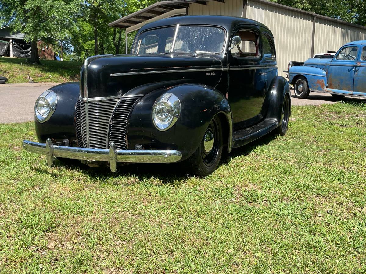 Ford-1940-black-1