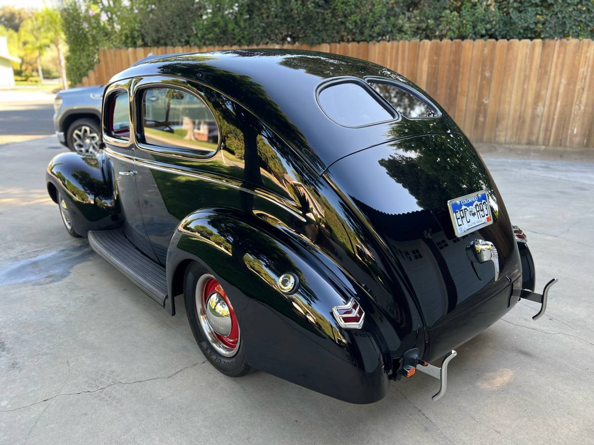 Ford-1940-black-13