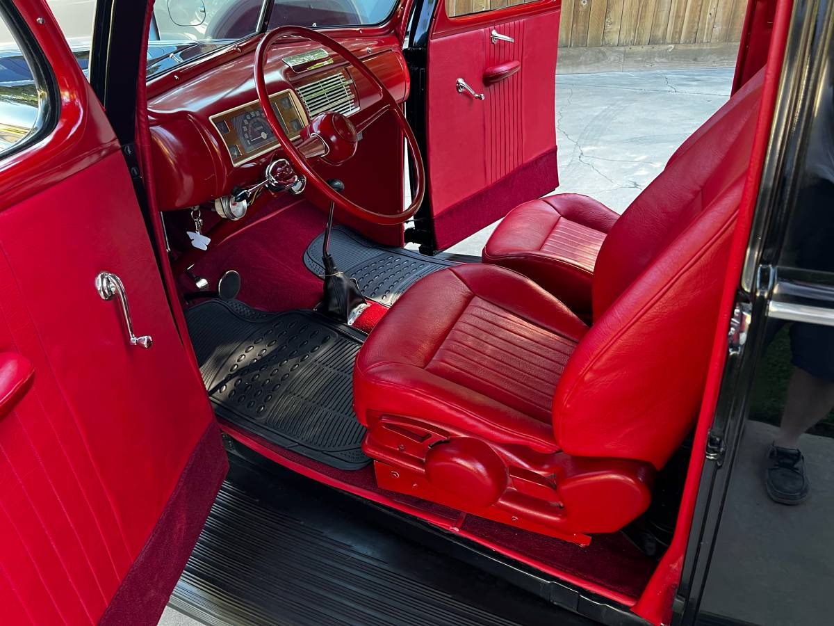 Ford-1940-black-21