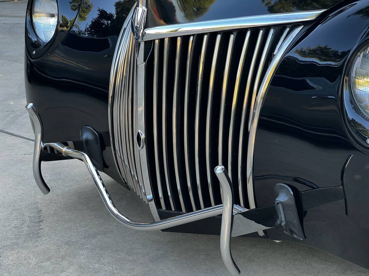 Ford-1940-black-3