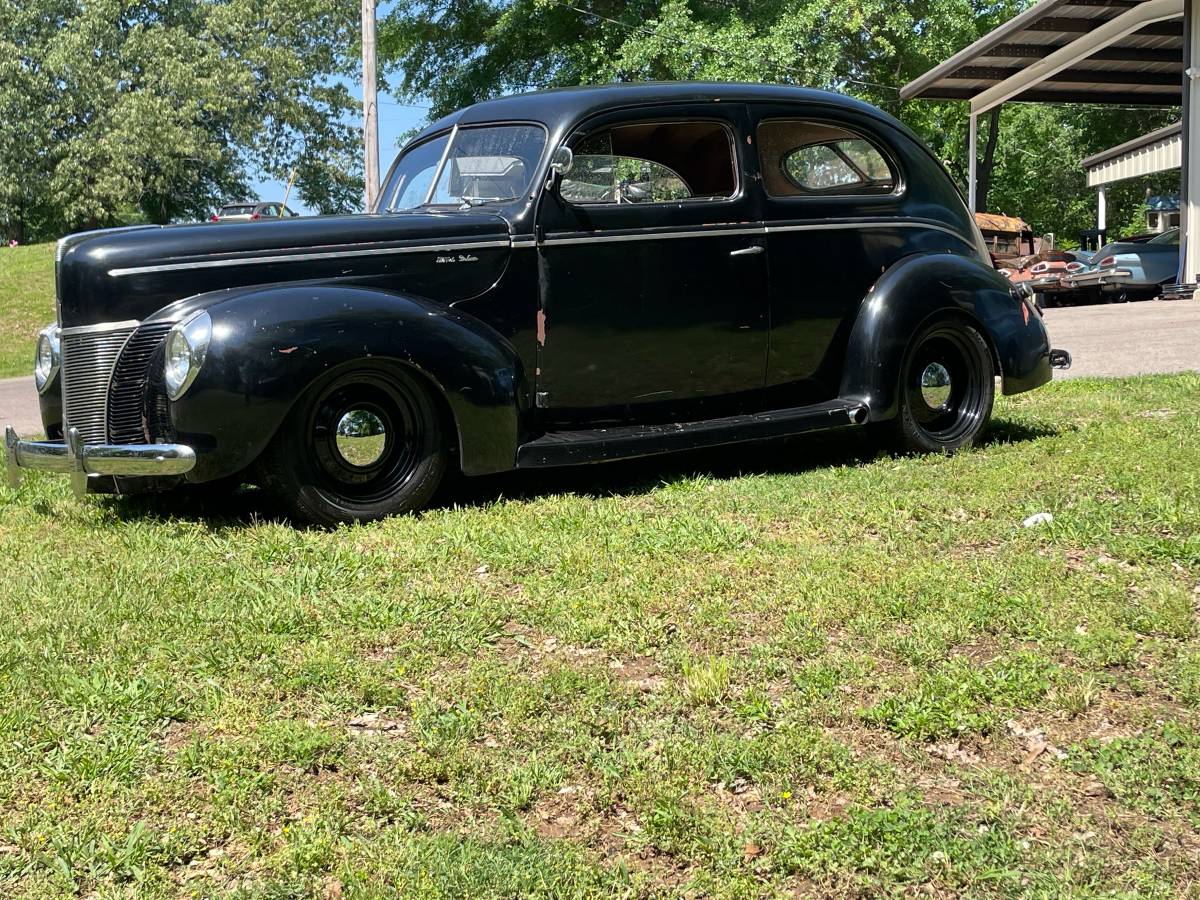 Ford-1940-black-3