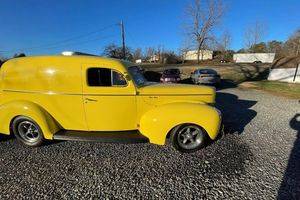 Ford-1940-yellow-1