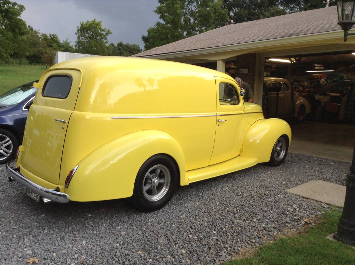 Ford-1940-yellow-11