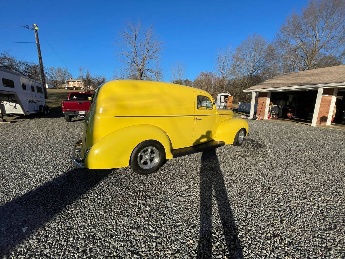 Ford-1940-yellow-7