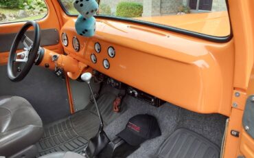 Ford-1948-orange-2