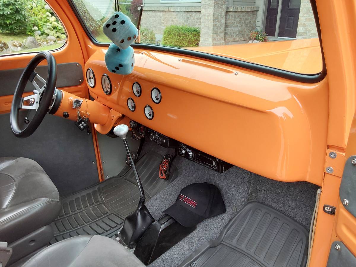 Ford-1948-orange-2