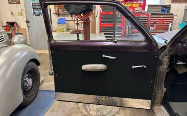 Ford-1949-black-6