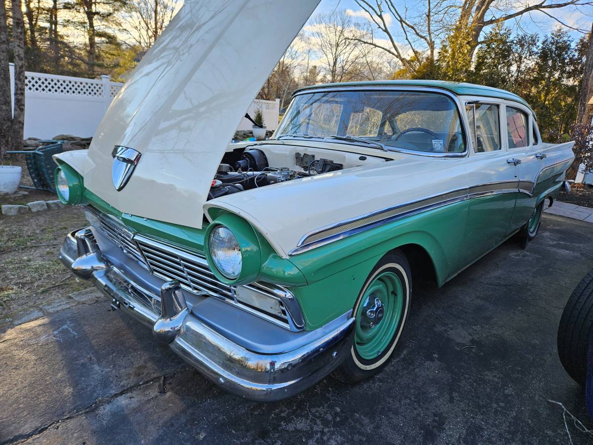 Ford-1957-green-2