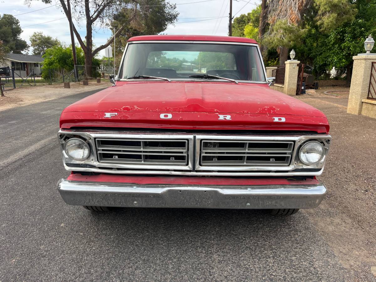 Ford-1972-red-1