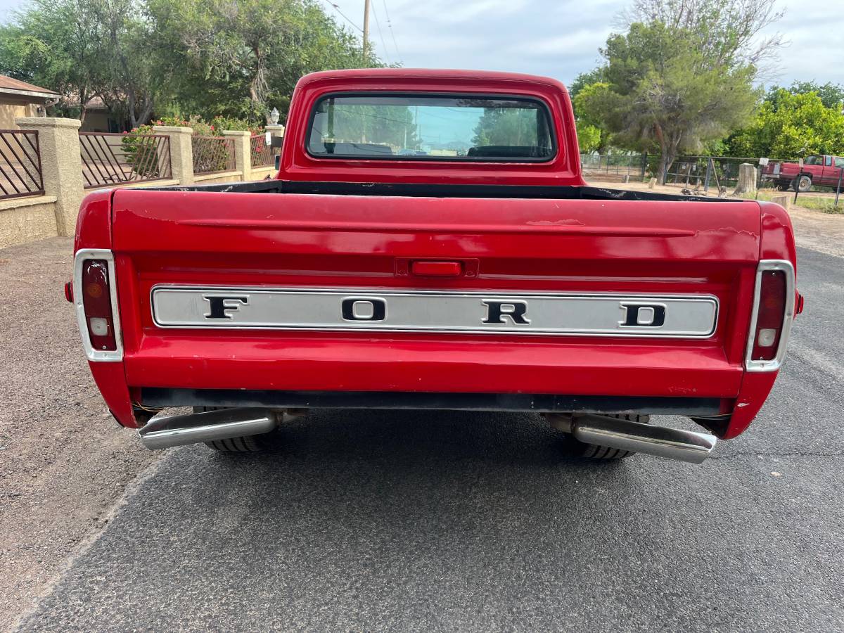 Ford-1972-red-3