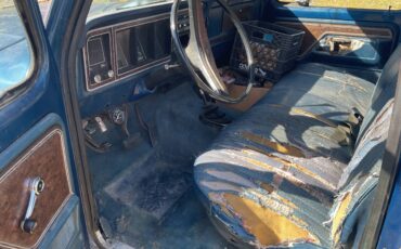 Ford-1977-blue-1