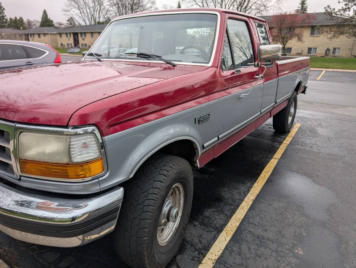 Ford-1995-red-2