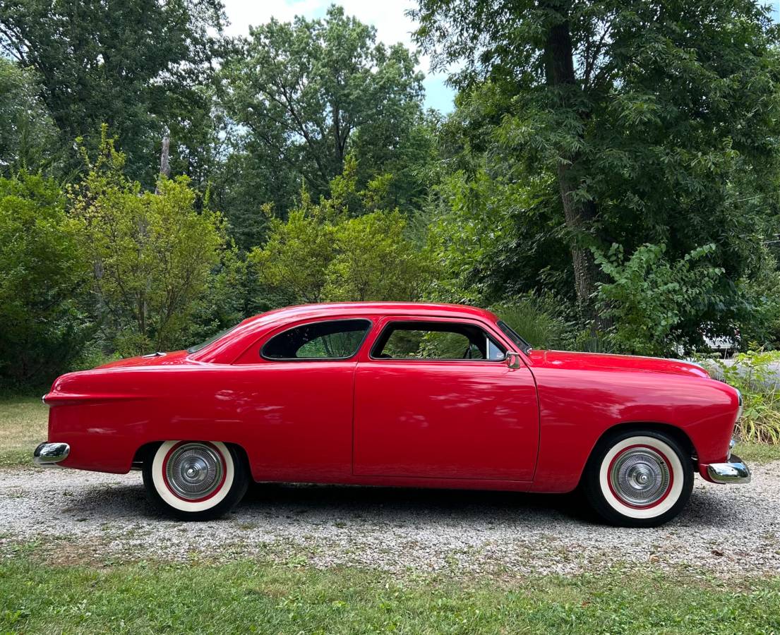 Ford-2-door-coupe-1949-red-2