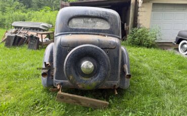 Ford-2-door-sedan-model-68-1936-blue-10