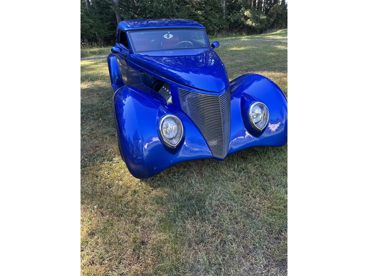 Ford-2-dr-1939-Blue-Red-10