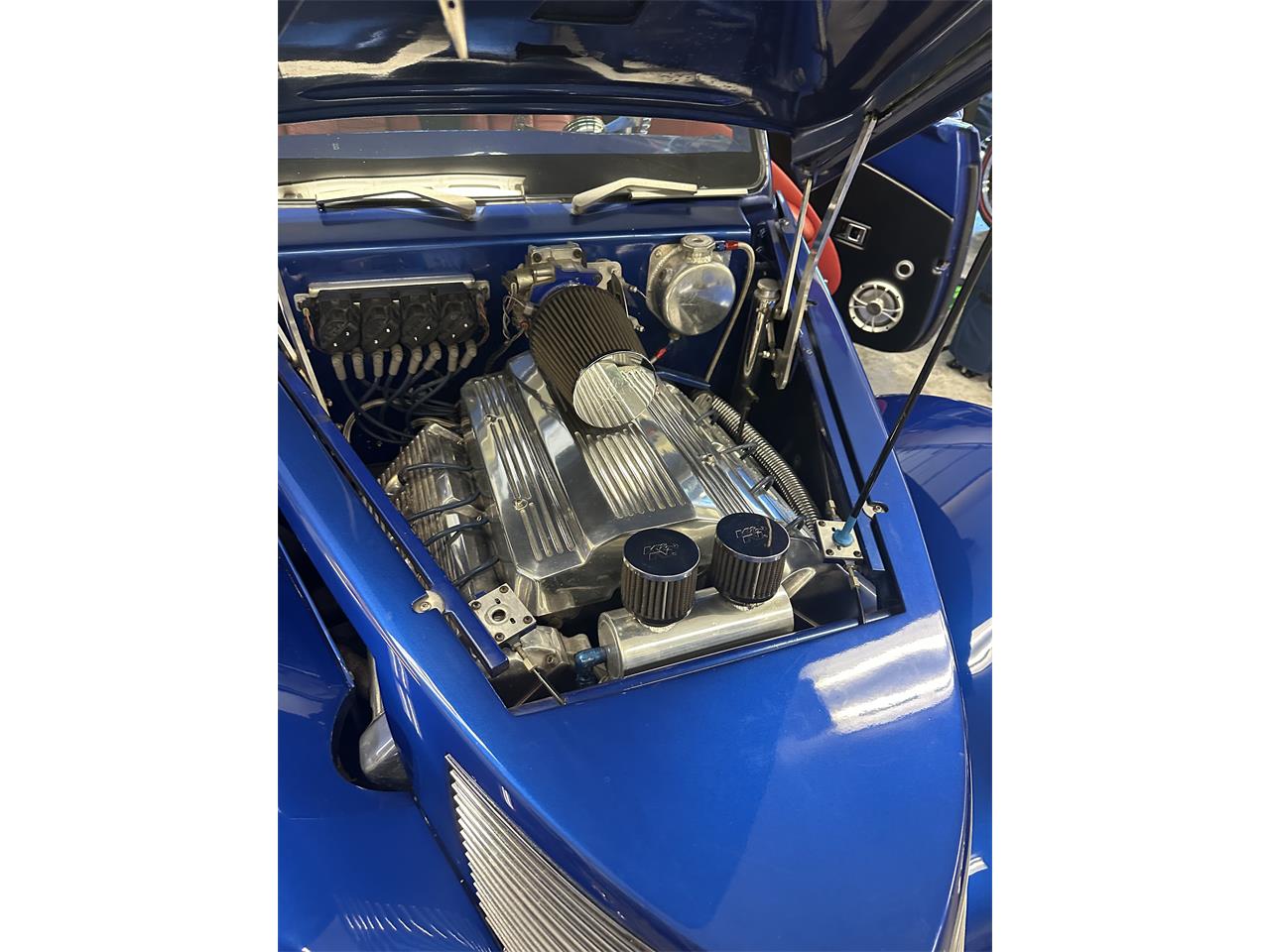 Ford-2-dr-1939-Blue-Red-27