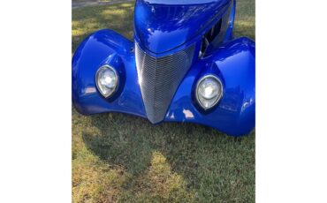 Ford-2-dr-1939-Blue-Red-3