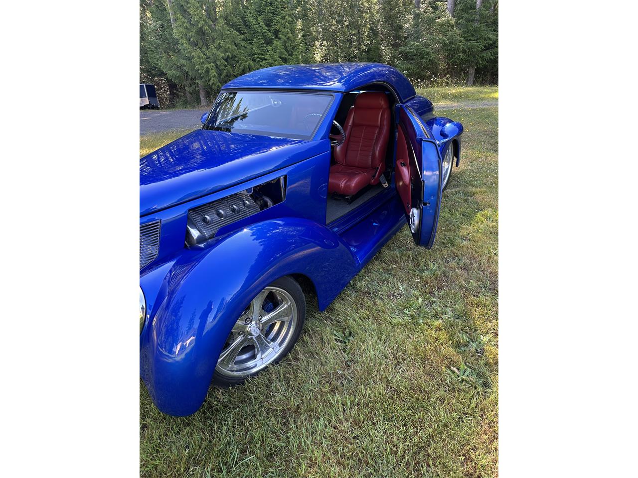 Ford-2-dr-1939-Blue-Red-4