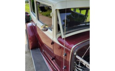 Ford-2-dr-coupe-1930-redwhite-red-3