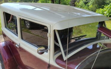 Ford-2-dr-coupe-1930-redwhite-red