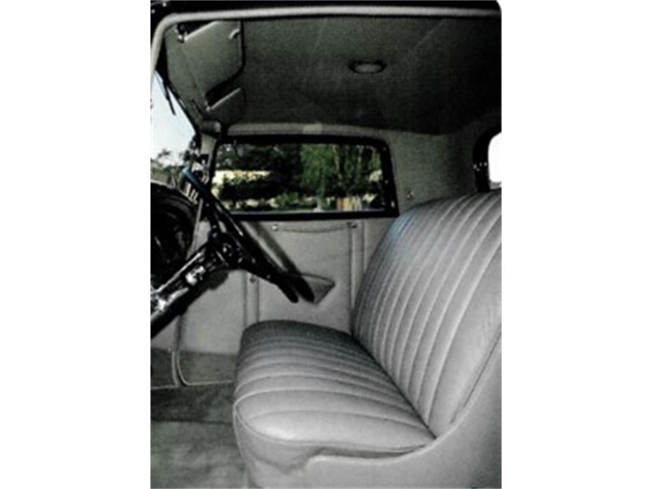 Ford-2-dr-coupe-1932-Black-Gray-10