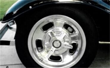 Ford-2-dr-coupe-1932-Black-Gray-13