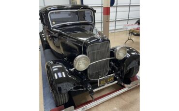 Ford-2-dr-coupe-1932-Black-Gray-15