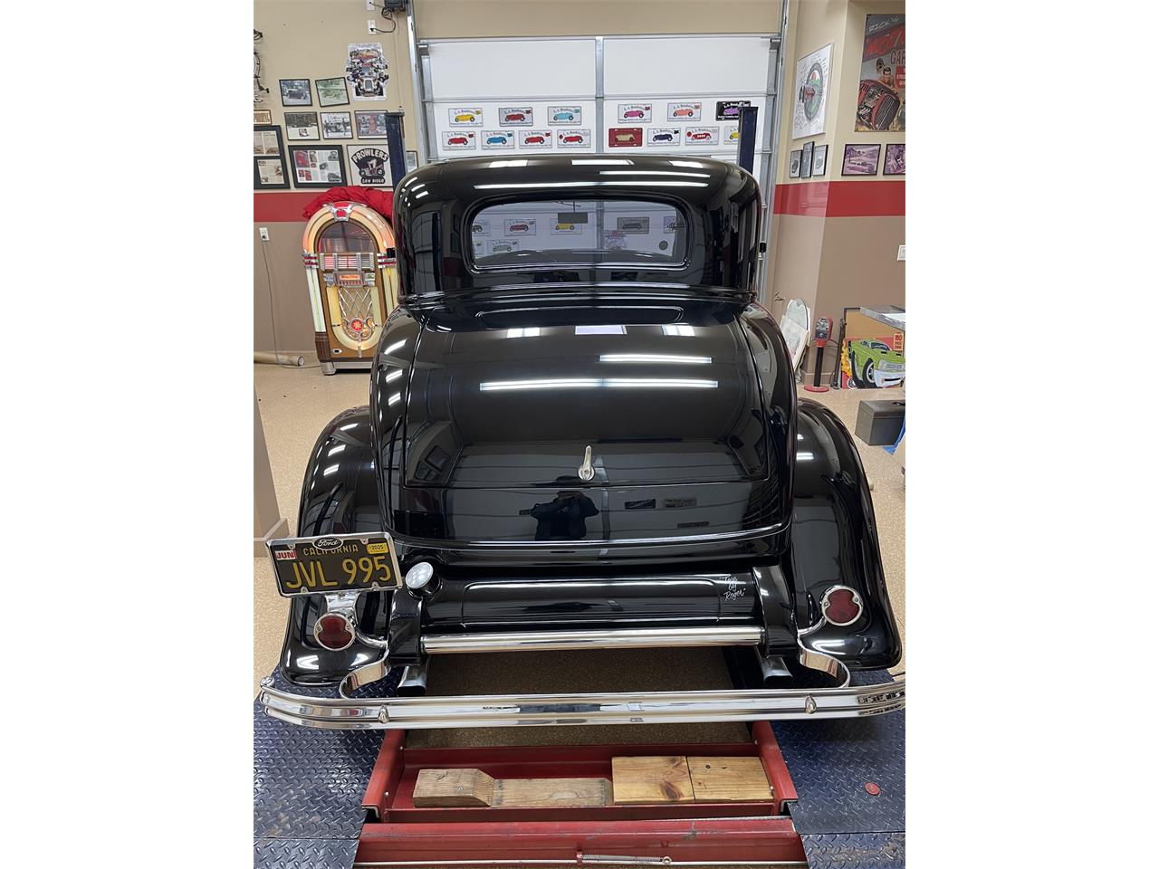 Ford-2-dr-coupe-1932-Black-Gray-19