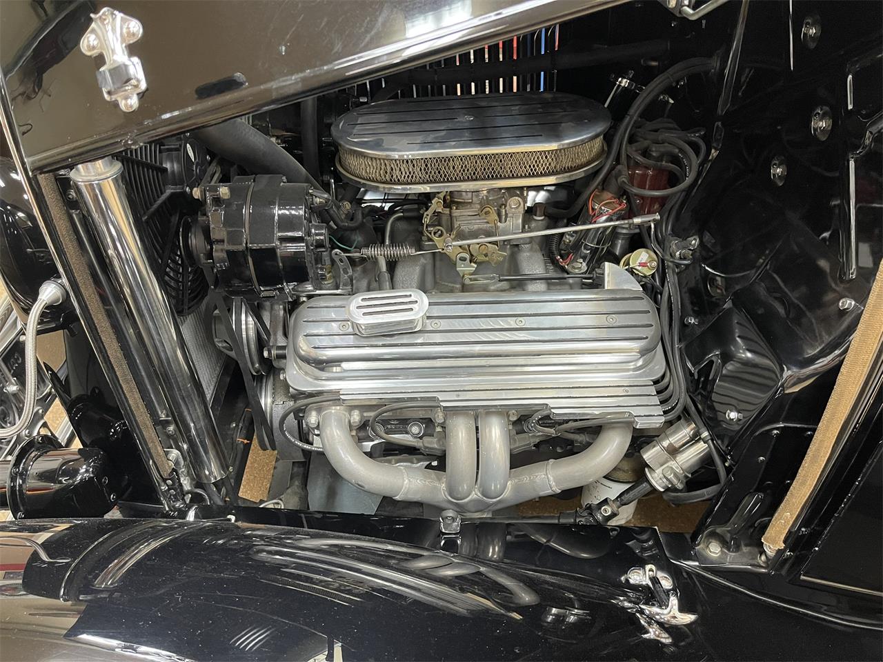 Ford-2-dr-coupe-1932-Black-Gray-27