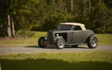 Ford-2-dr-coupe-1932-Black-Tan-1