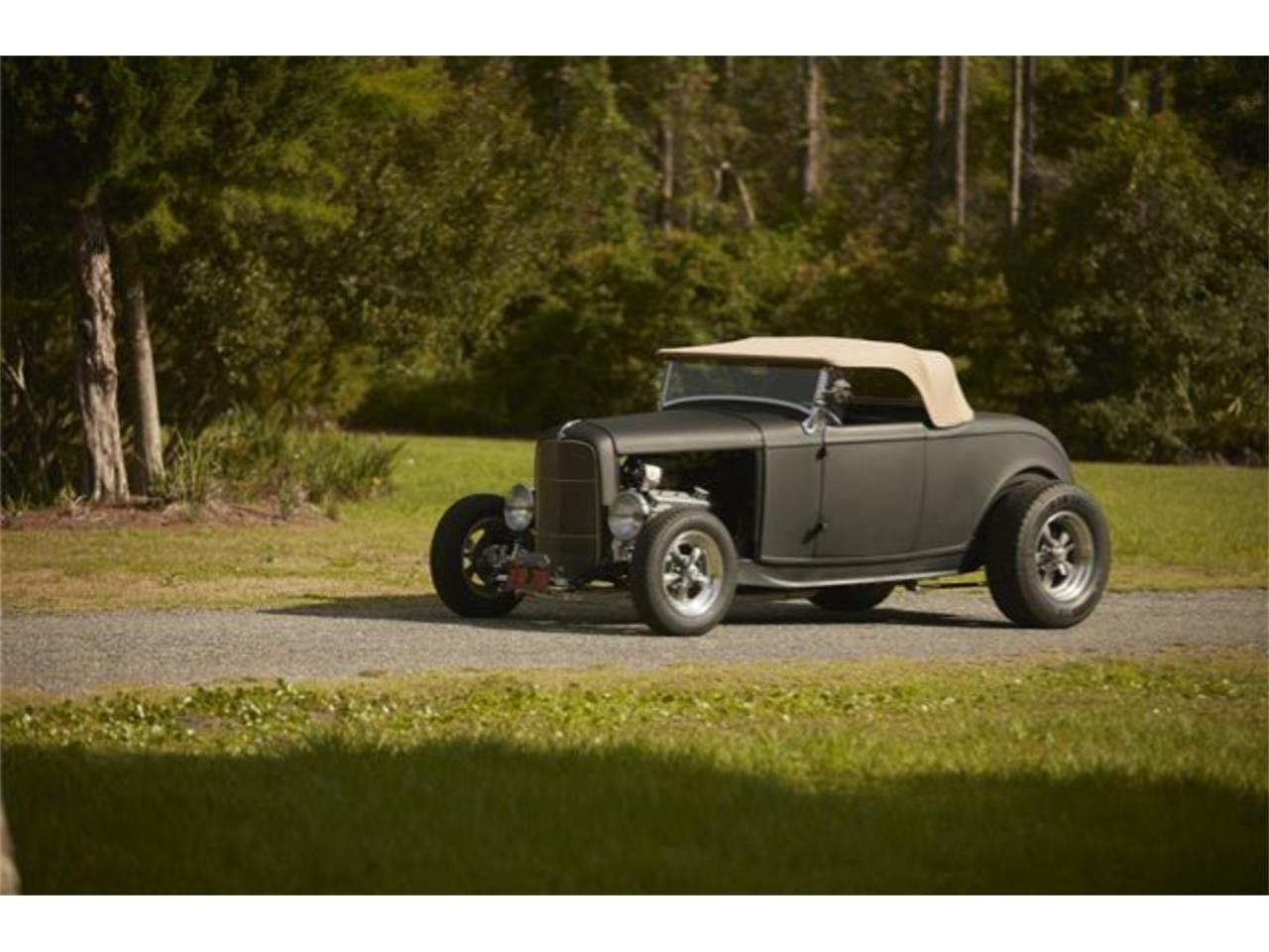 Ford-2-dr-coupe-1932-Black-Tan-1