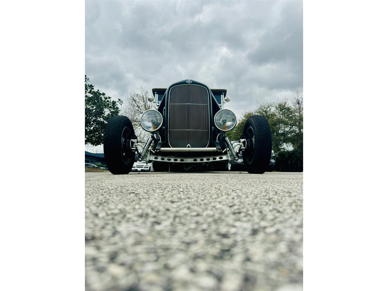 Ford-2-dr-coupe-1932-Black-Tan-4