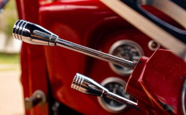 Ford-2-dr-coupe-1934-Burgundy-Wine-Black-17