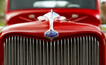 Ford-2-dr-coupe-1934-Burgundy-Wine-Black-28