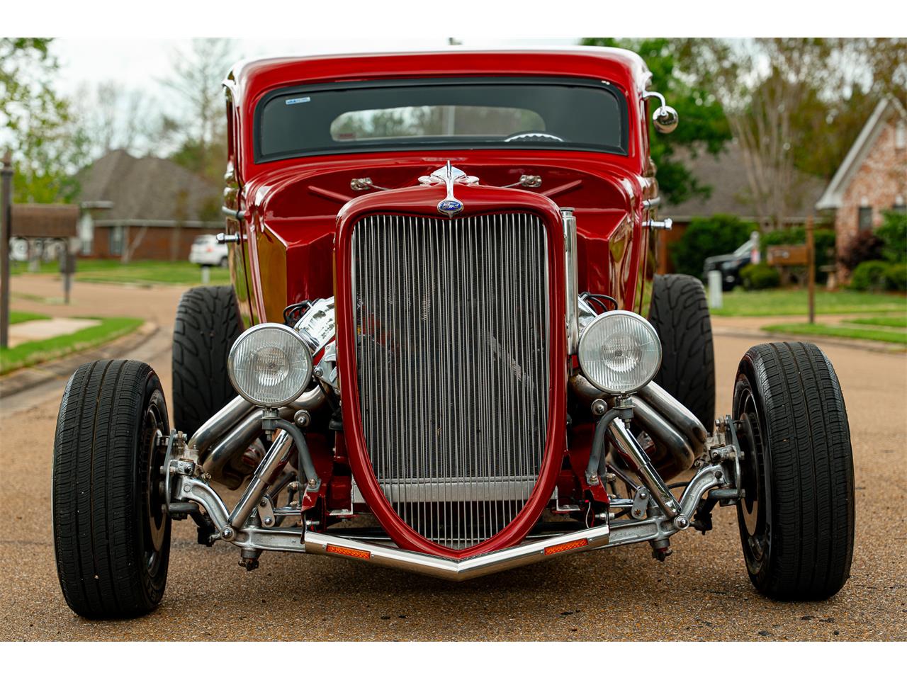 Ford-2-dr-coupe-1934-Burgundy-Wine-Black