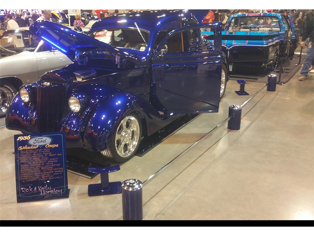 Ford-2-dr-coupe-1936-Burple-2-tone-OstrichCamel-26