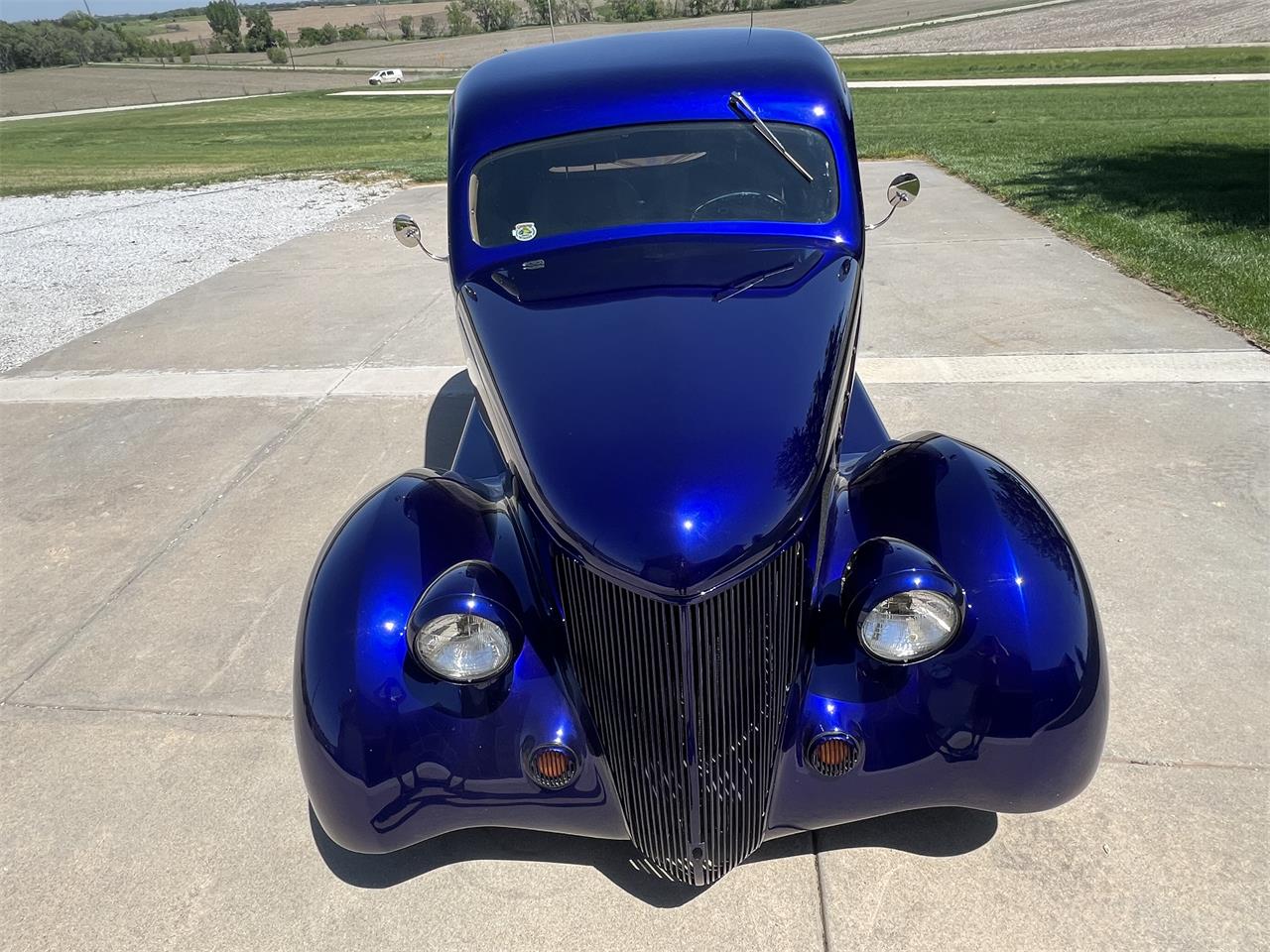 Ford-2-dr-coupe-1936-Burple-2-tone-OstrichCamel-9