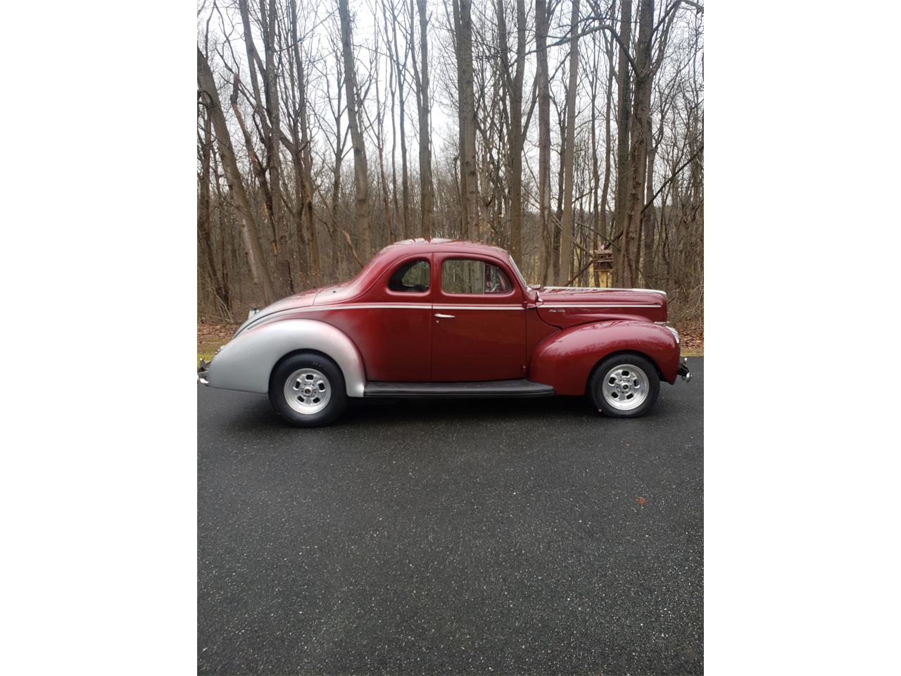 Ford-2-dr-coupe-1940-2Tone-Maroon-amp-Gray-2Tone-Maroon-amp-Gray-1