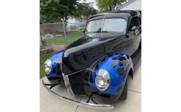 Ford-2-dr-coupe-1940-Black-Grey