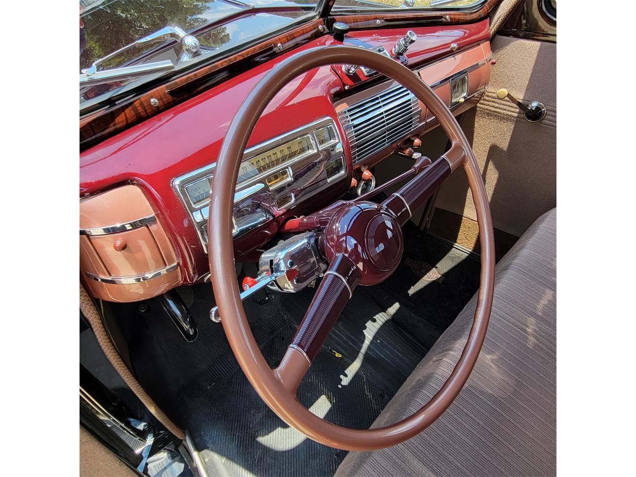 Ford-2-dr-coupe-1940-Black-Tan-2