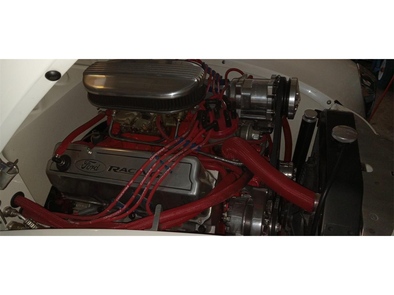 Ford-2-dr-coupe-1940-WHITE-RED-13