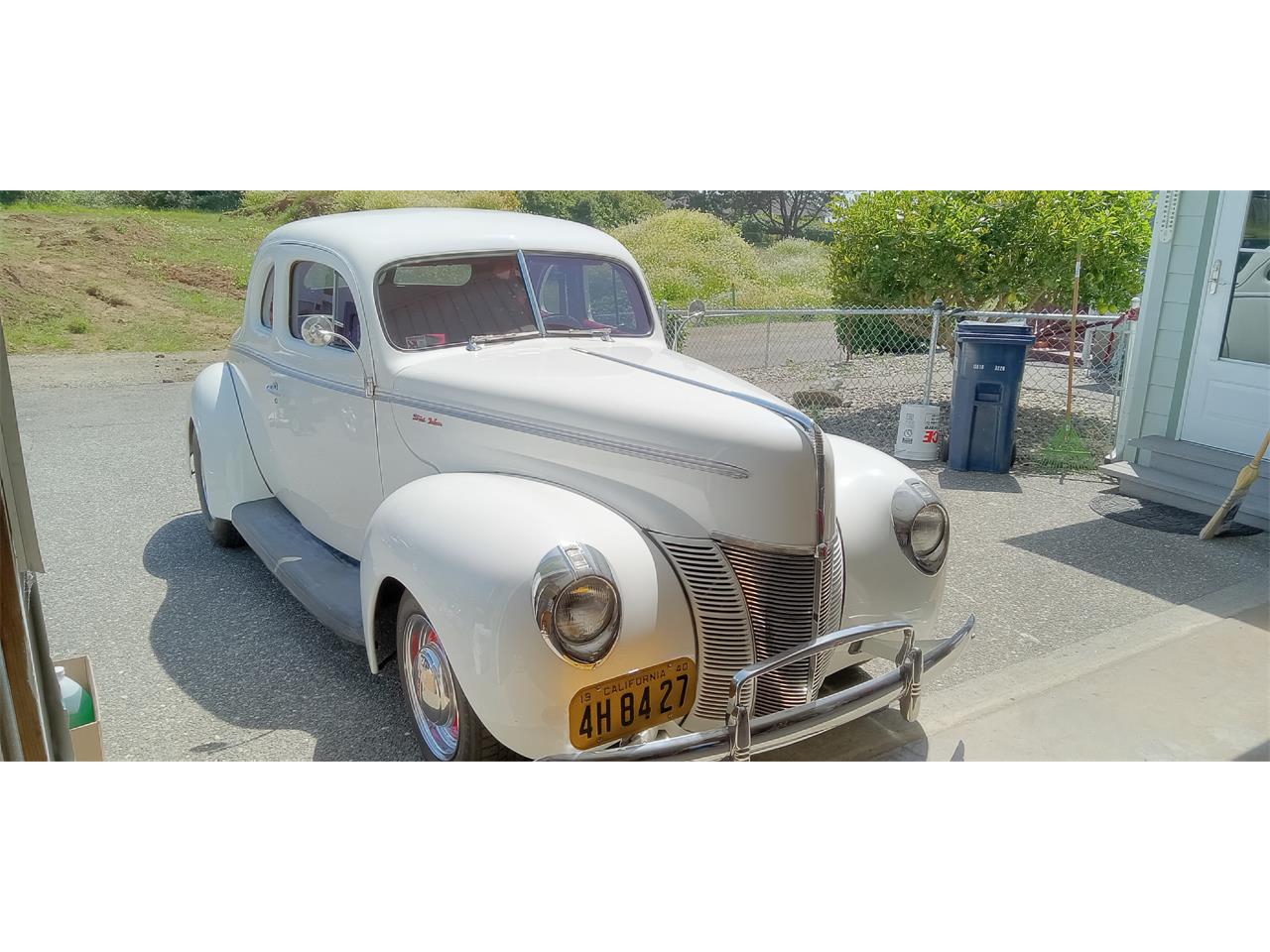 Ford-2-dr-coupe-1940-WHITE-RED-4