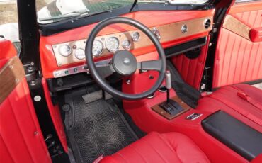 Ford-2-dr-coupe-1947-Black-Red-Vinyl-7