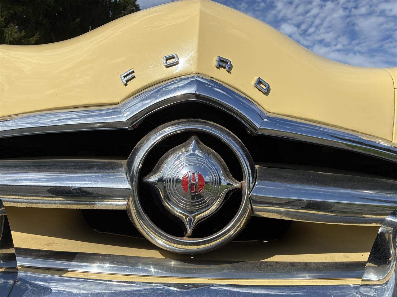 Ford-2-dr-coupe-1949-Mia-Mi-Cream-Tan-2